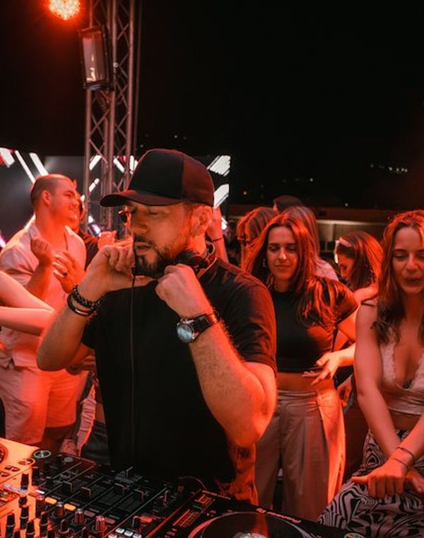 DJ σε event